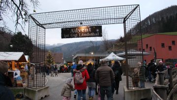 9. Adventmarkt im Gut Landsthal - EUR 7.000,- für FF und RK Hainfeld